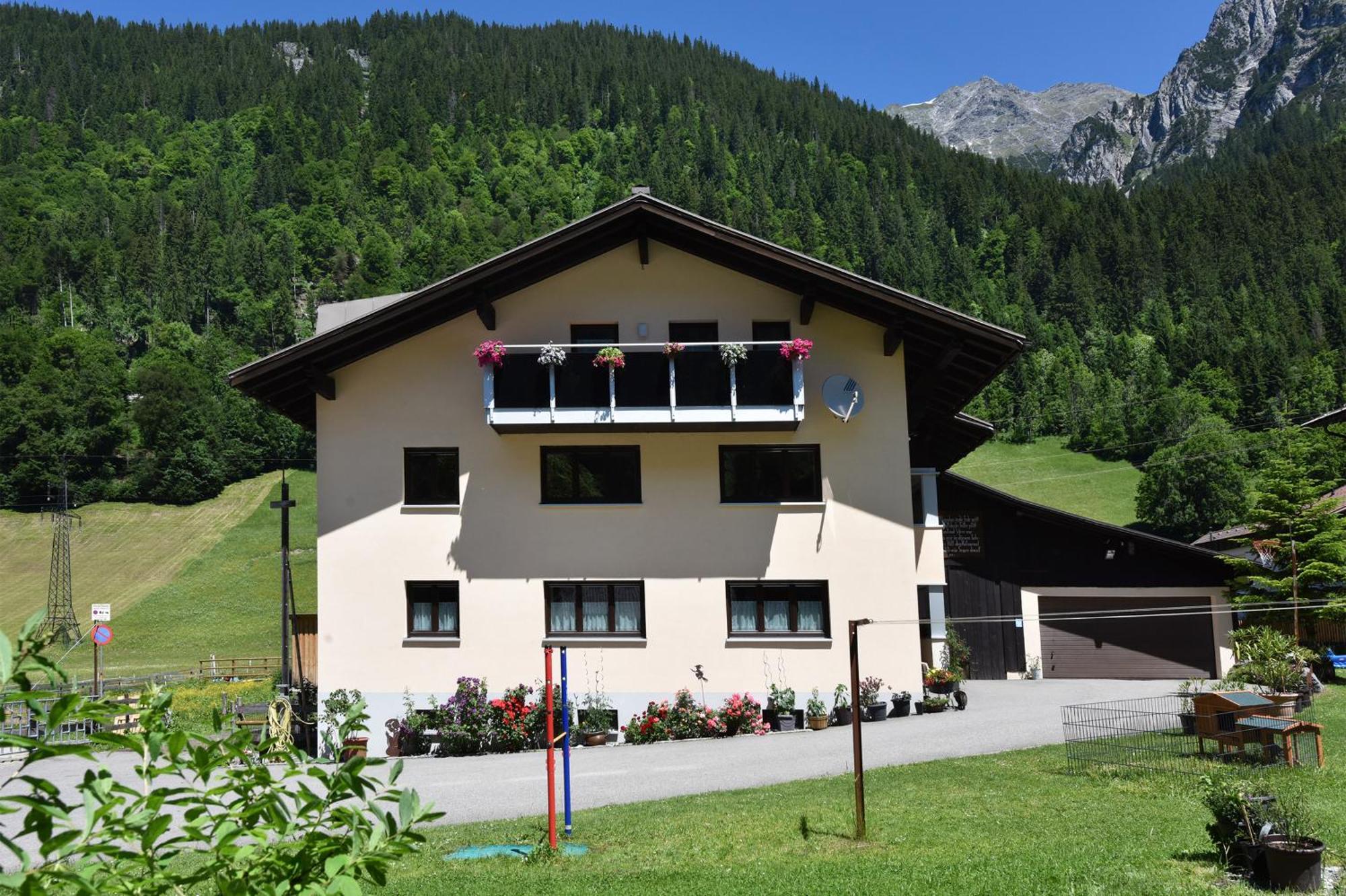 Landhaus Juritsch クレスターレ・アム・アールベルク エクステリア 写真